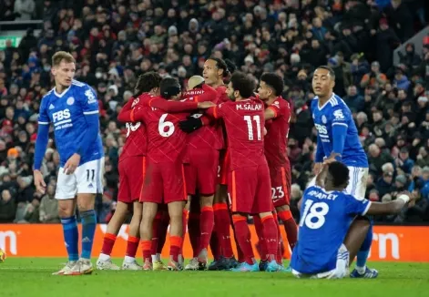 Liverpool beat Leicester thanks to two Faes own goals at Anfield