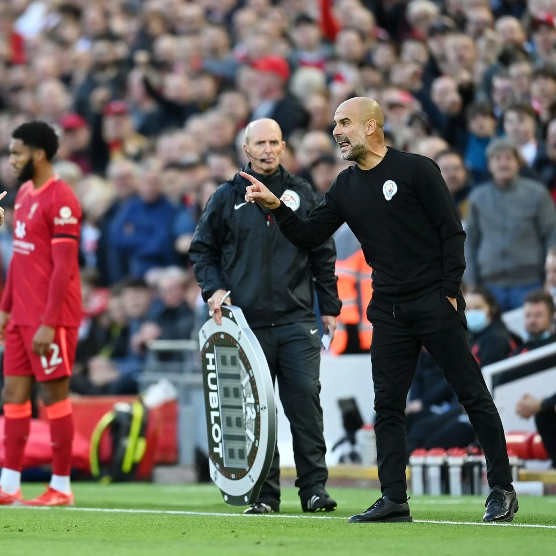 Arsenal could reach 100 points, says Guardiola