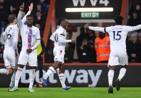 Set pieces give Crystal Palace away win at Bournemouth