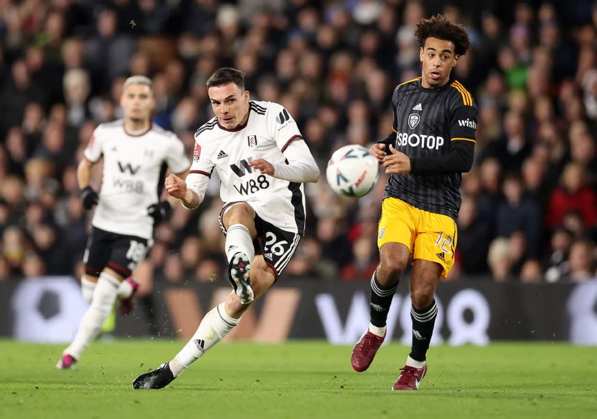 Fulham 2-0 Leeds