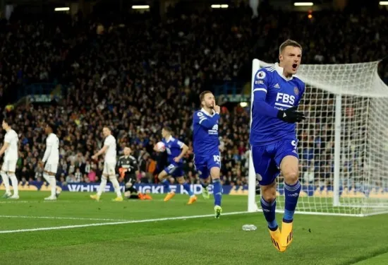 Vardy rescues point for Leicester in basement clash at Leeds