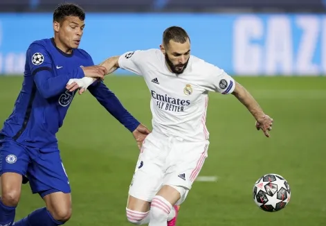 Benzema strikes again as Real Madrid beat 10-man Chelsea 2-0