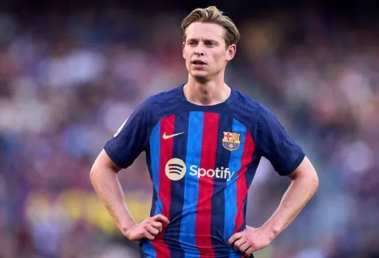 Frenkie de Jong reveals Man Utd transfer talks with Barcelona