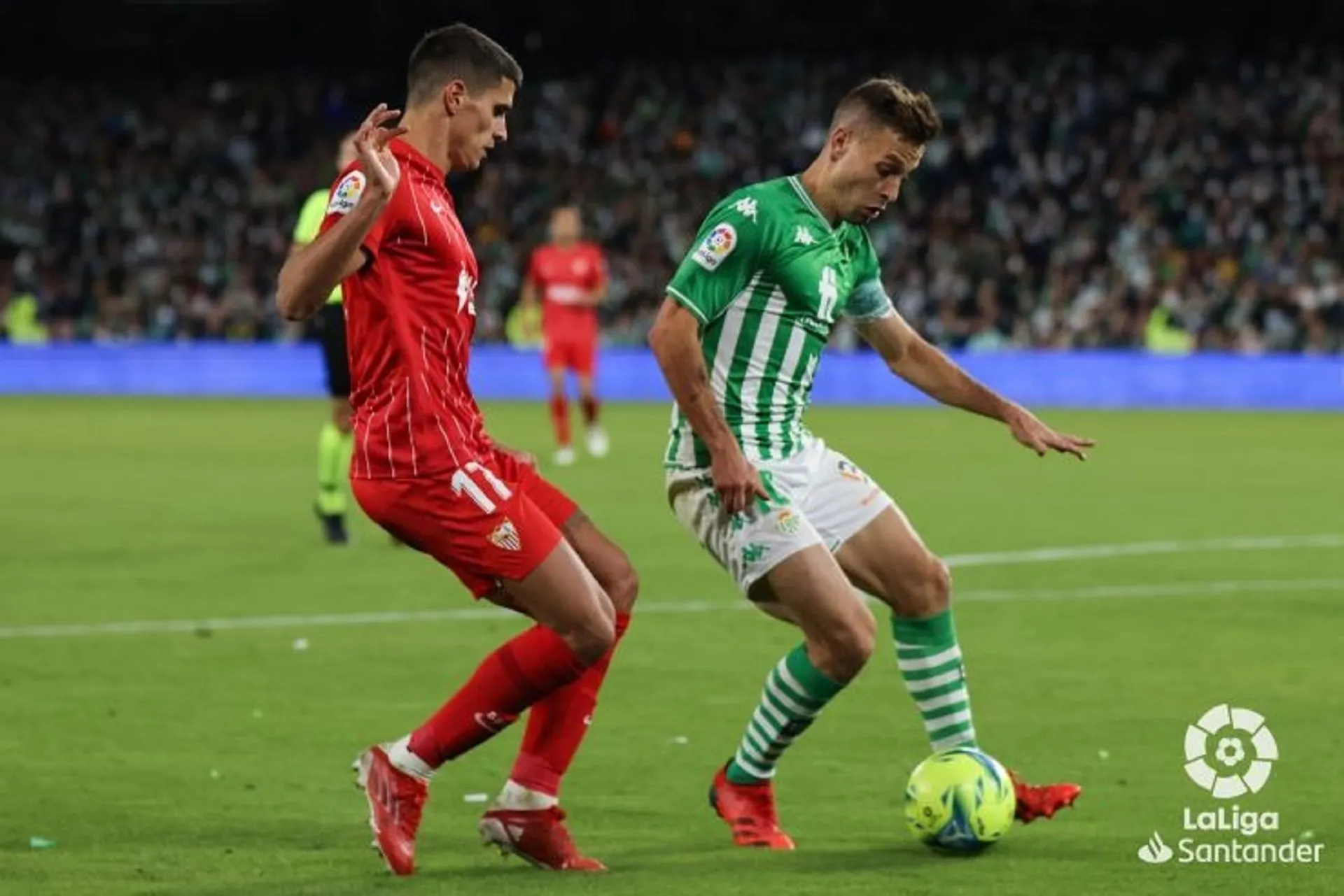 High-flying Real Betis host a Sevilla FC side in needs of points in the season’s first El Gran Derbi