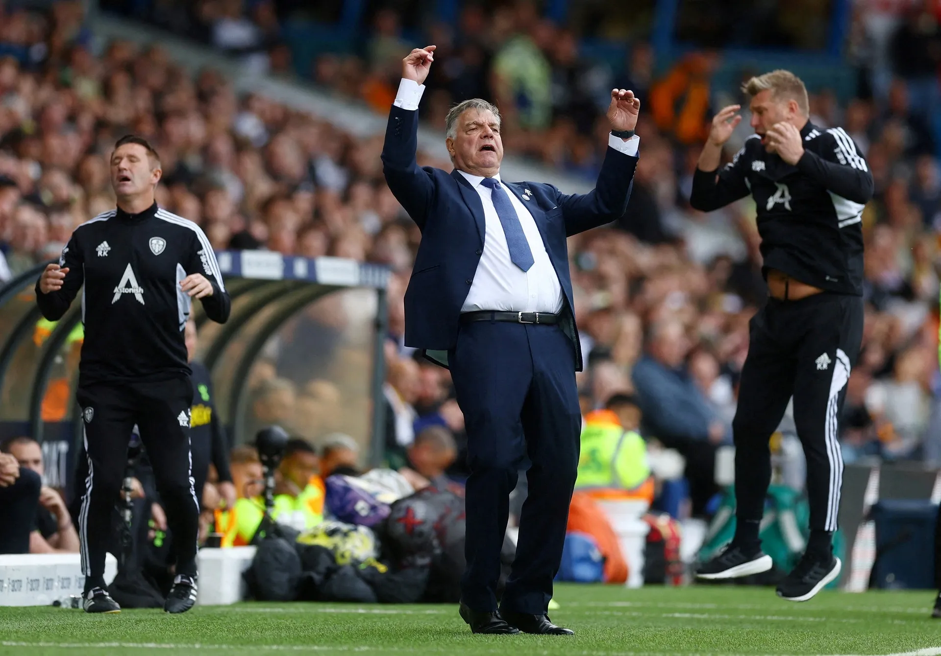 Allardyce apologises to Leeds fans after failure to stop relegation