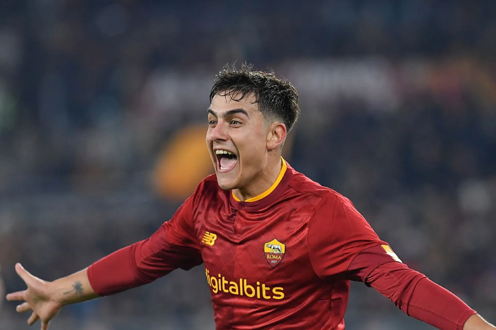 Dybala and Smalling train with Roma ahead of Europa League clash