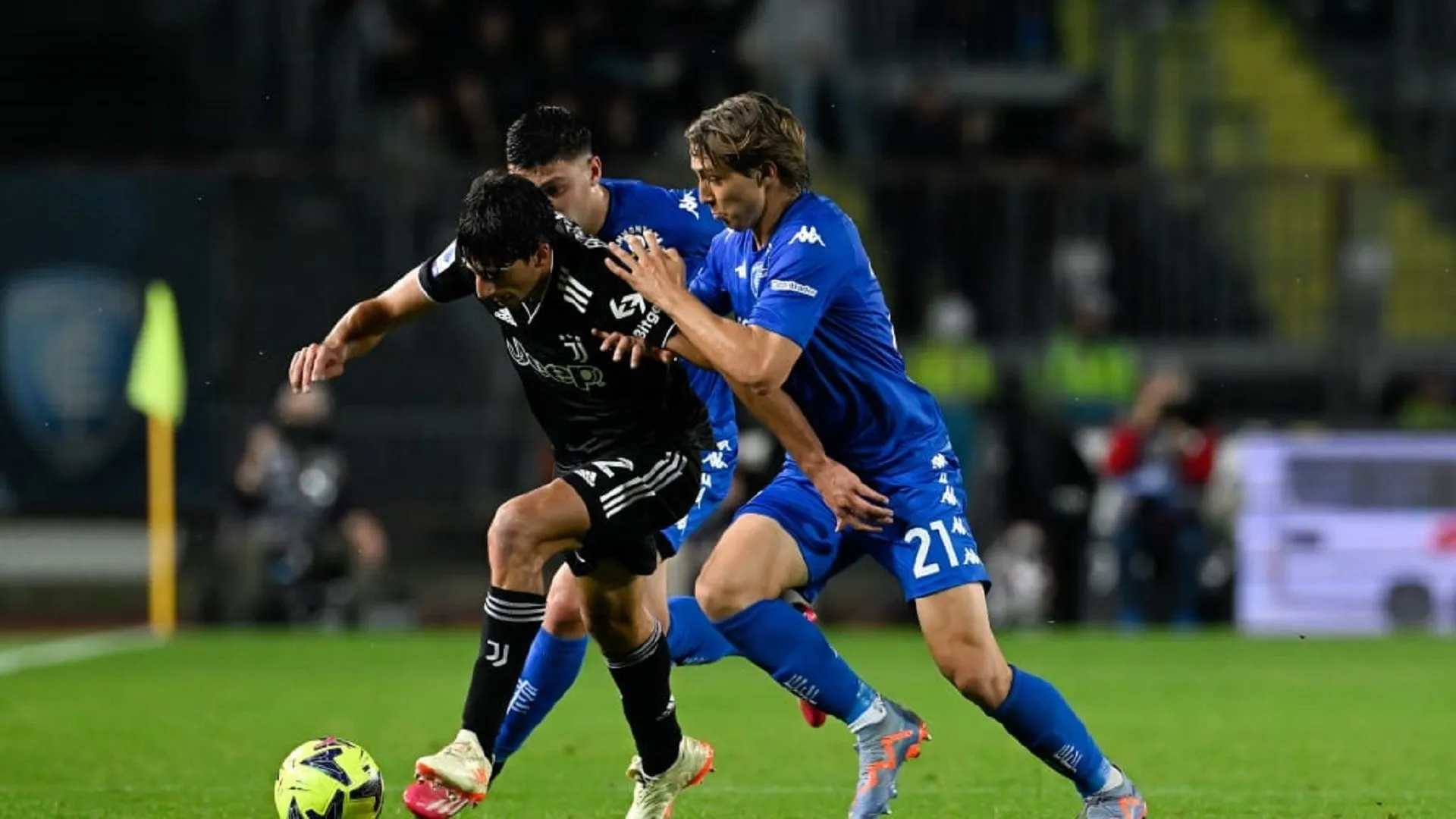 Bianconeri’s top-four hopes dented as Caputo brace compounds points deduction