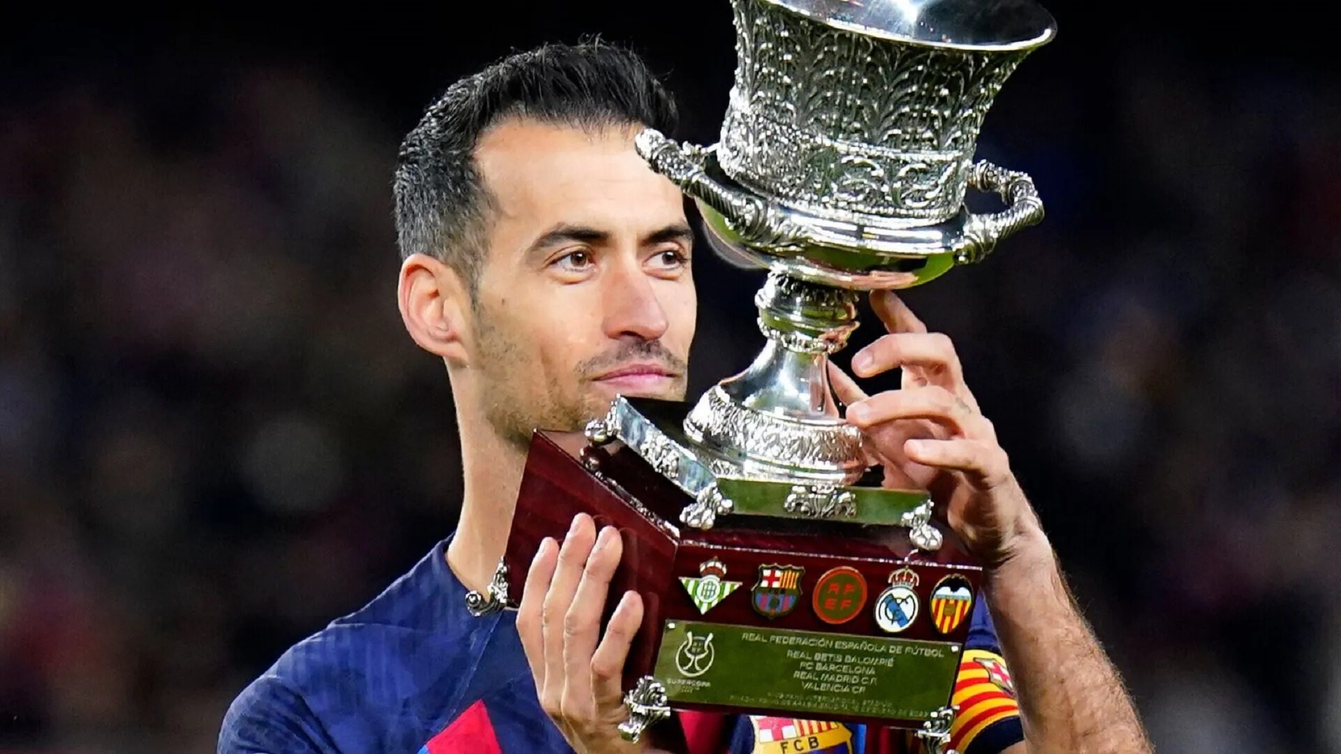 Sergio Busquets to leave Barcelona after 18 years