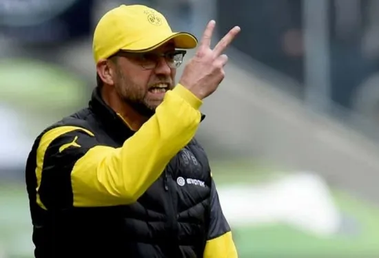 Zlatan was bleeding a lot! - Jurgen Klopp threatened injured Dortmund goalkeeper he’d be sent straight to the reserves if he didn’t ‘get up right now & go back to your goal’ as physio exposes Liverpool manager’s ruthless side