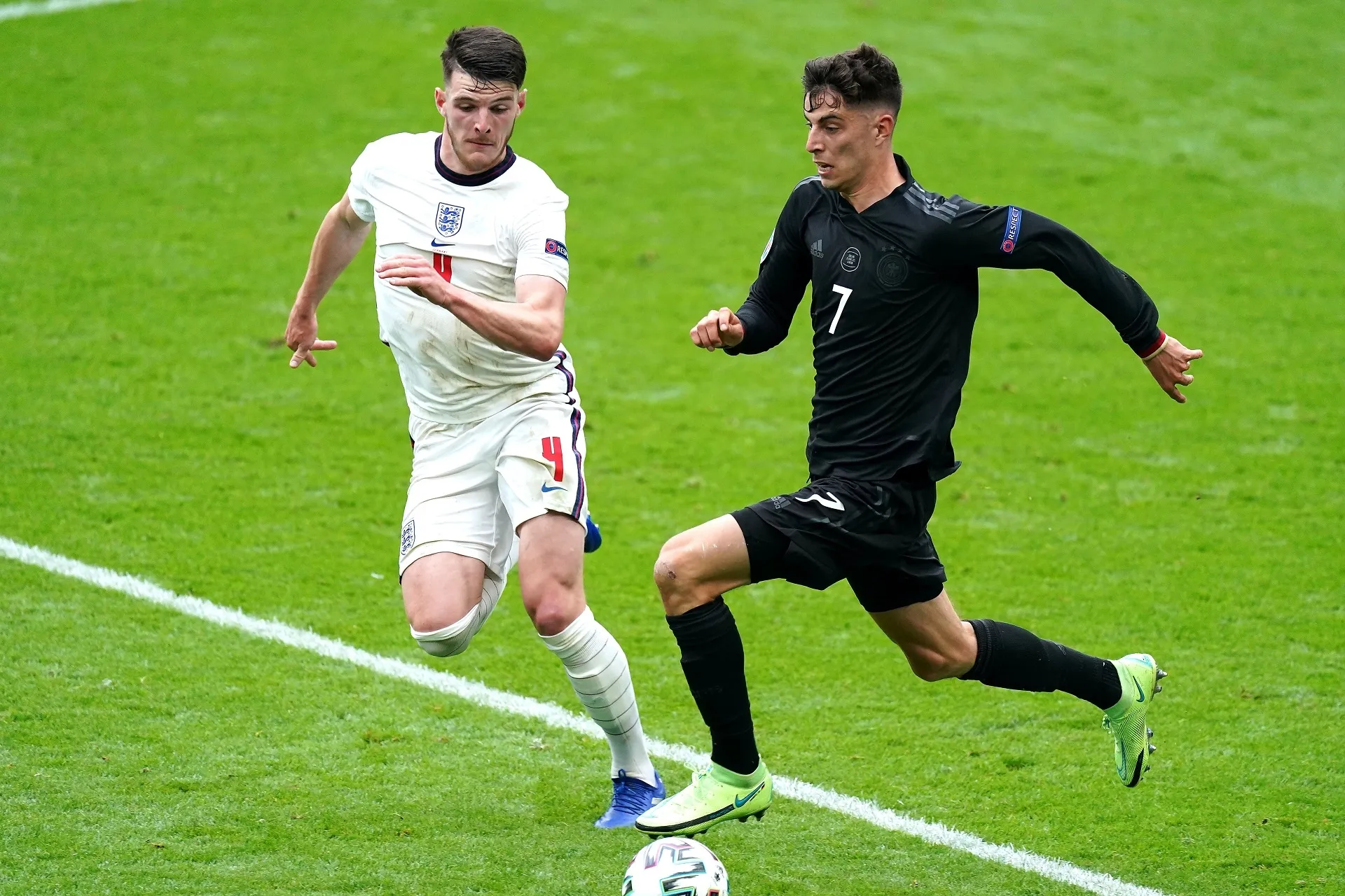 Declan Rice drops subtle Kai Havertz transfer hint with double message as Arsenal near deal