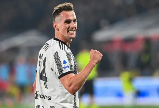 Juventus complete permanent signing of Milik from Marseille