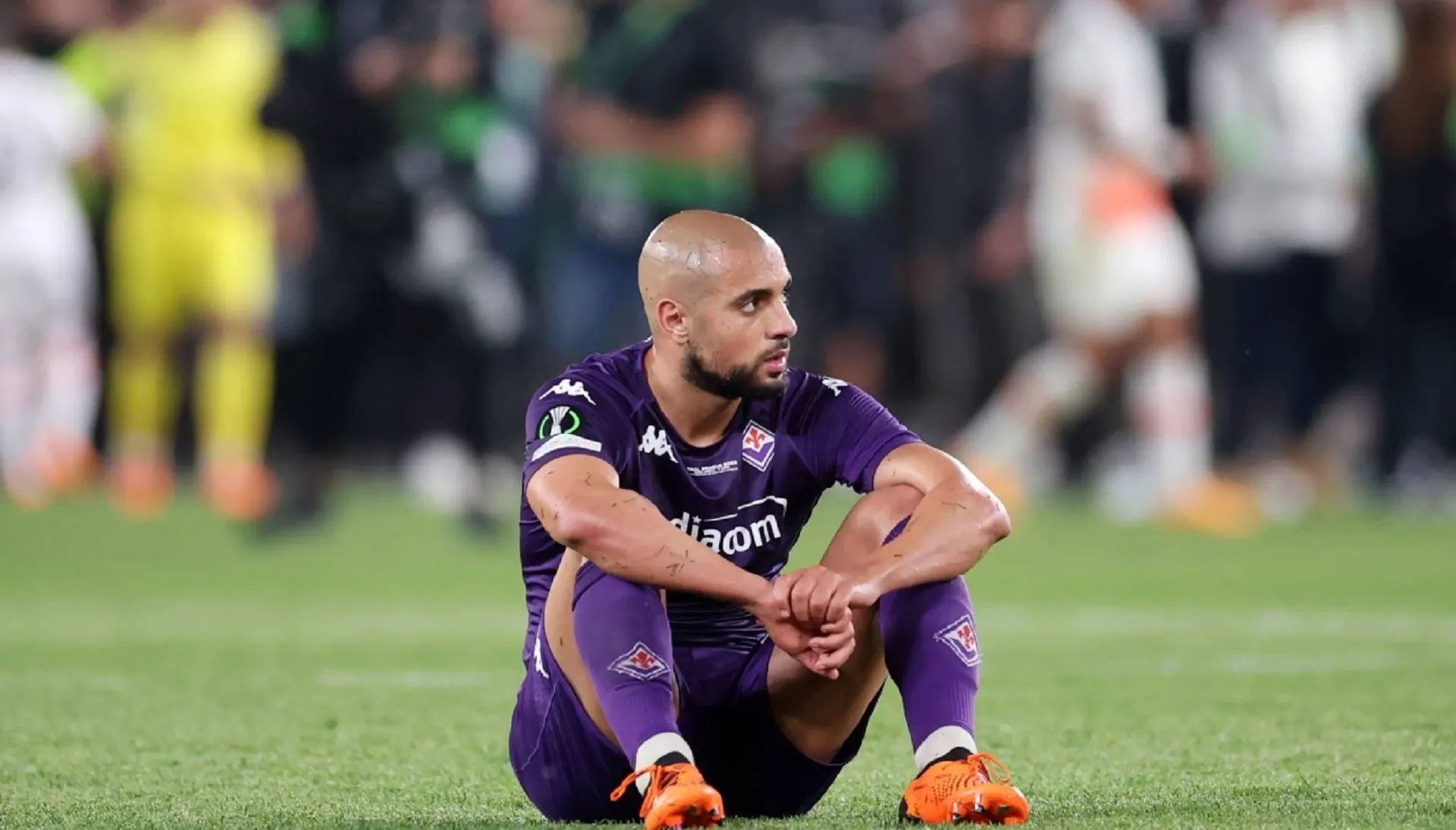 Amrabat says farewell to Fiorentina