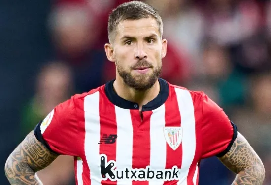 Barcelona announce Inigo Martinez's arrival on a free transfer as former Athletic club defender becomes Xavi's second signing of the summer after Ilkay Gundogan