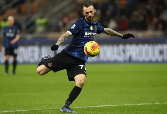 Inter midfielder Brozovic signs Al-Nassr contract