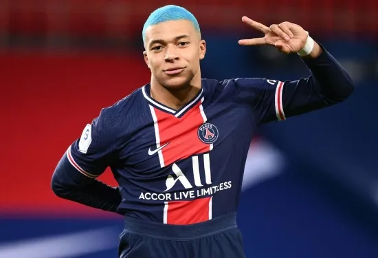 Real Madrid ready to offer PSG superstar Kylian Mbappe five-year deal and €50m salary