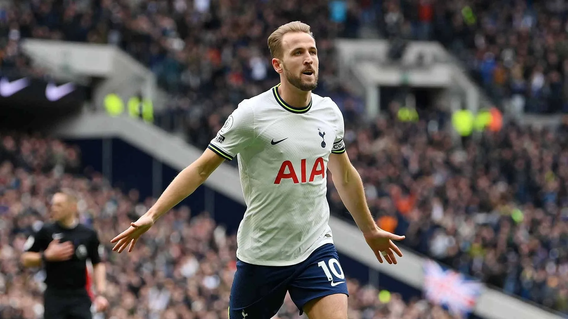 Tottenham prepared to hand Harry Kane new £400,000 per week contract if he snubs Bayern Munich transfer