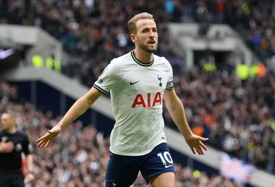 Tottenham prepared to hand Harry Kane new £400,000 per week contract if he snubs Bayern Munich transfer