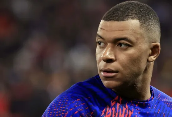 'What are PSG playing at?' - Kylian Mbappe defended by Mayor of Paris as French champions are warned 'he must be kept'