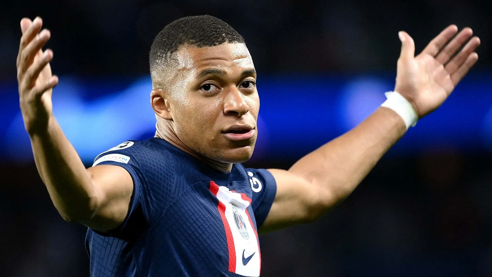 PSG must sell Kylian Mbappe by August 1 or they owe him €60m as alarming contract clause revealed after €300m Al-Hilal bid