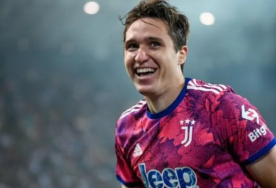 PSG have found Neymar's replacement! Federico Chiesa on French champions' radar as Juventus slap €50m price tag on Italy star