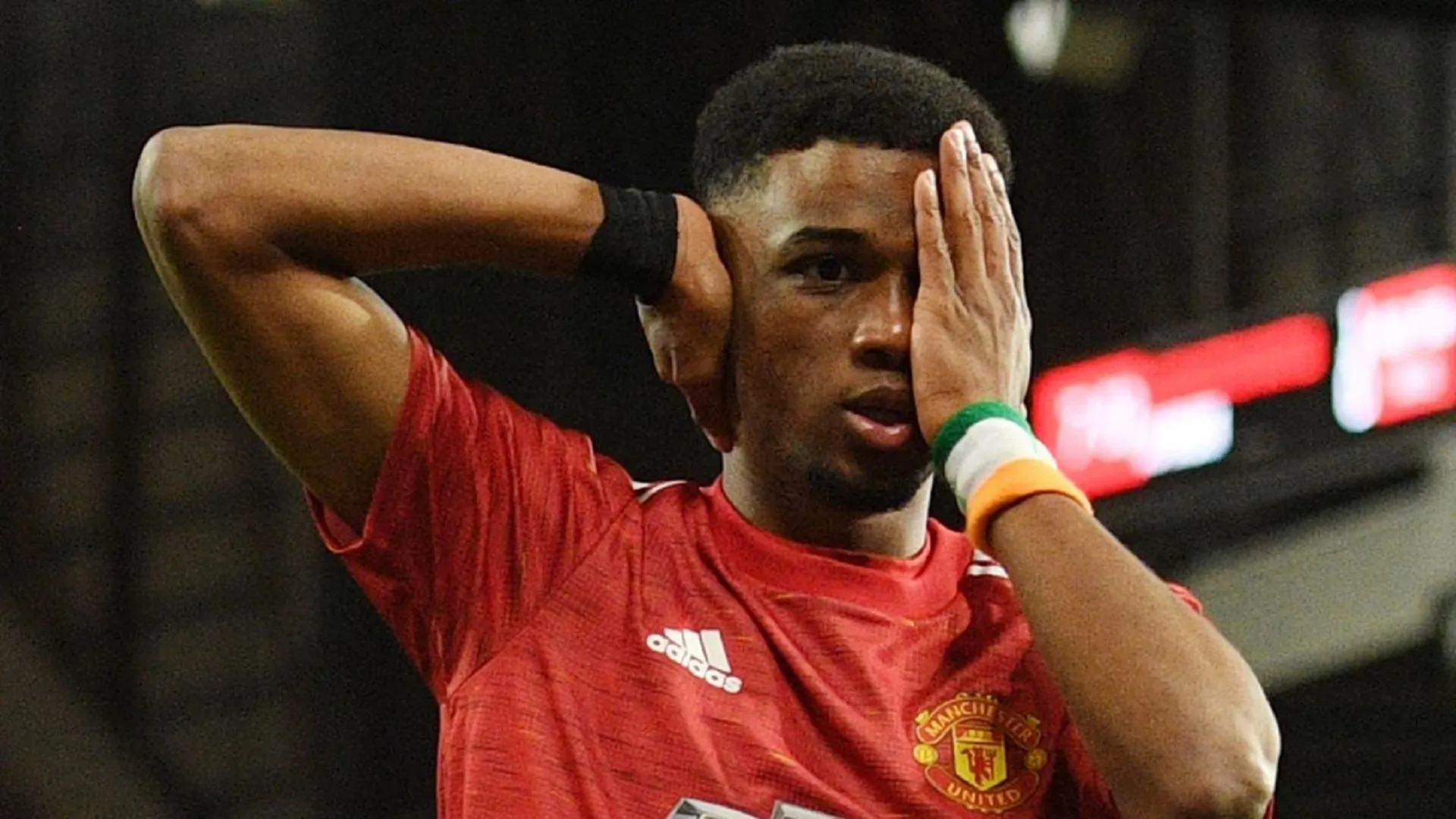 Devastating for Amad Diallo! Man Utd confirm winger will miss part of Premier League season and will not make summer transfer due to knee injury