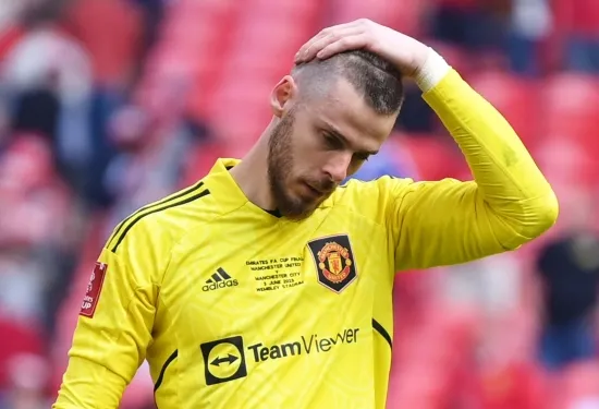 David de Gea snubbed as Bayern turn to unexpected option in hunt for new goalkeeper after Man City refuse to sell Stefan Ortega to German giants