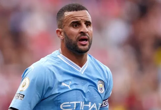 Kyle Walker snubs Bayern Munich transfer after public Thomas Tuchel pursuit as Man City close in on extension agreement with star full-back