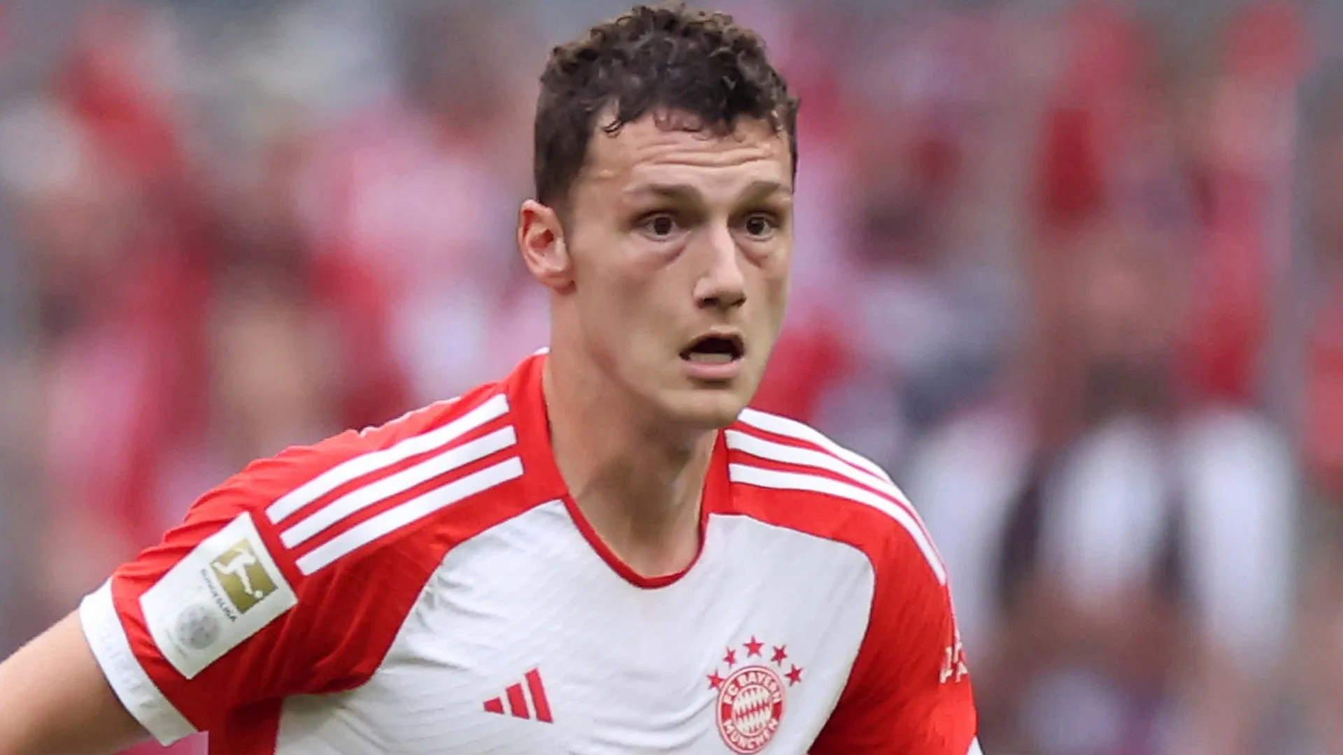 Inter make improved bid for Benjamin Pavard but still fall short of Bayern's asking price for Man Utd transfer target