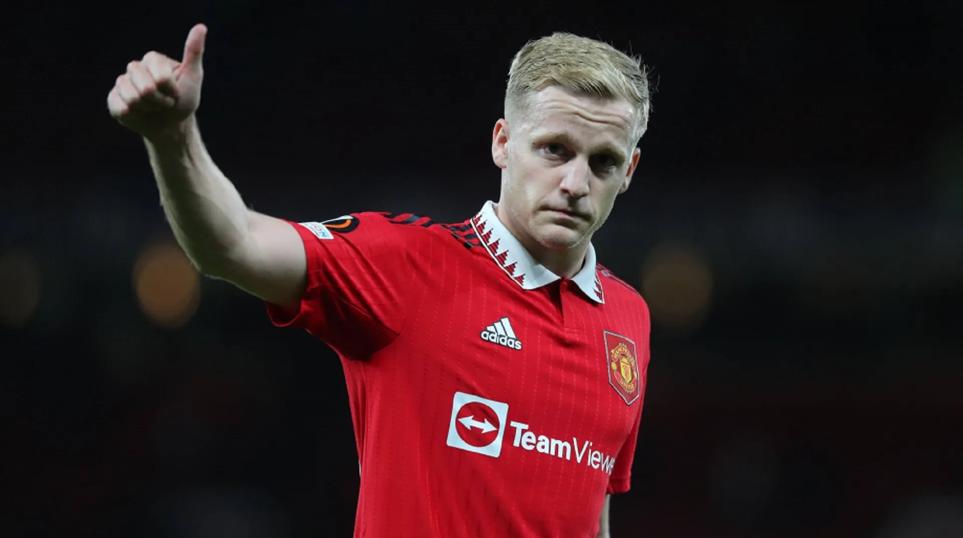 Donny van de Beek could still leave Man Utd: Galatasaray continue loan talks after seeing £1m bid turned down on deadline day