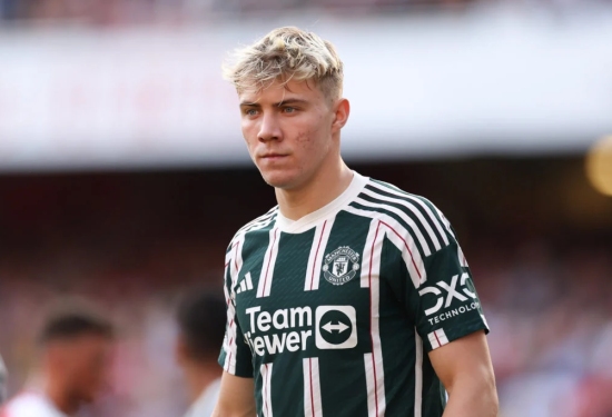 'Dream became a reality' - Rasmus Hojlund sends message to Man Utd fans after making debut in agonising late Arsenal defeat