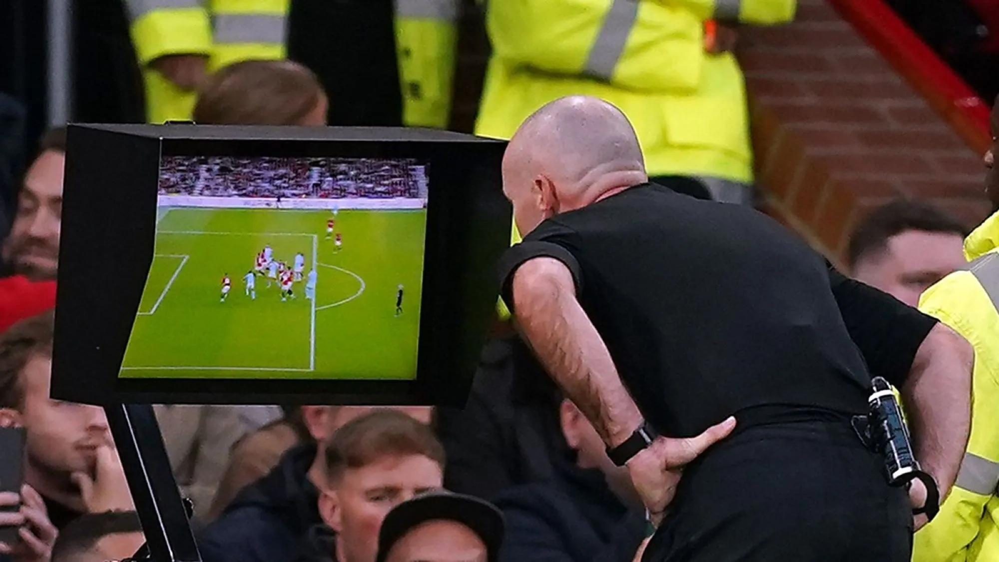 VAR Back in the Premier League Spotlight